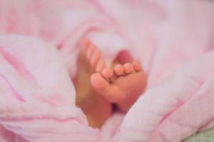 newborn baby's feet